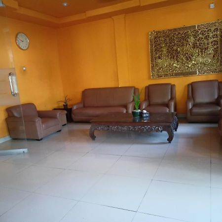 Hotel Catur Adi Putra Denpasar Exterior foto