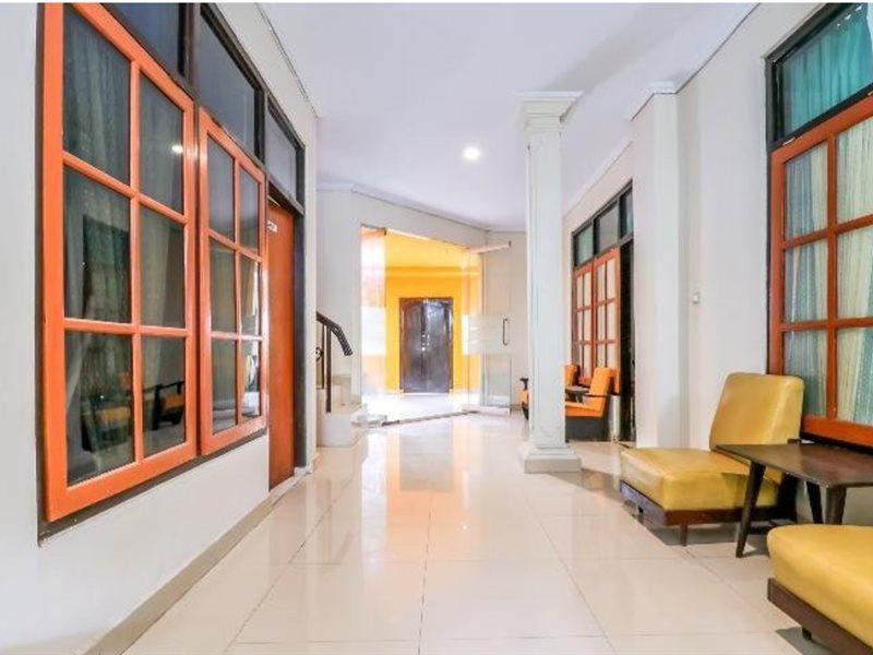 Hotel Catur Adi Putra Denpasar Exterior foto